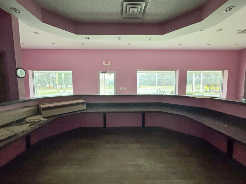 More Photos Of 370 N Broadway, Pennsville Freestanding For Sale