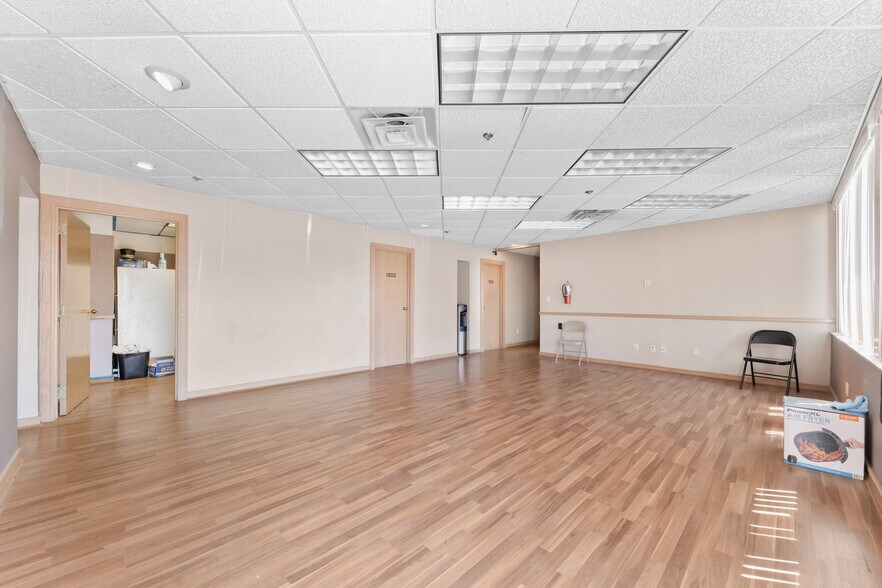 More Photos Of 775 W Smith Rd, Medina Industrial For Sale