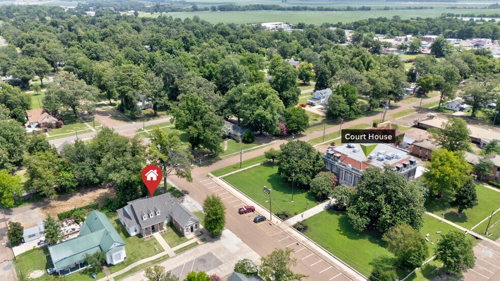 More Photos Of 987 Harris St, Tunica Office For Sale