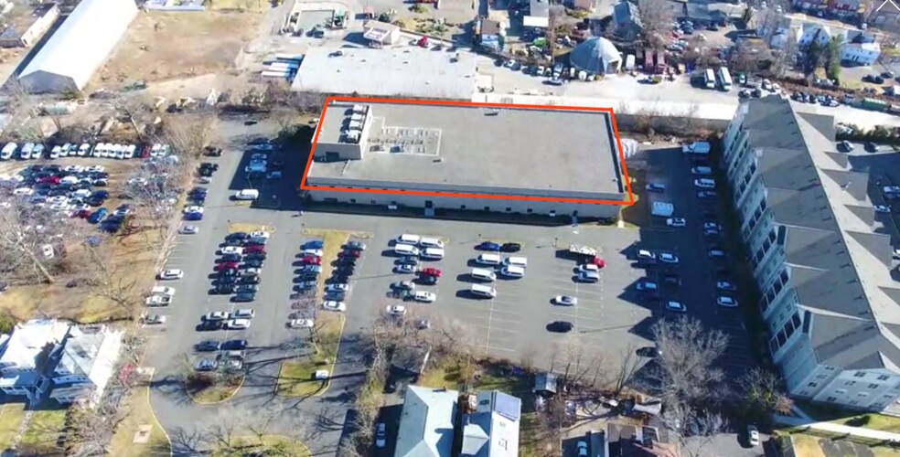 More Photos Of 50-58 Burnett Ave, Maplewood Research And Development For Lease