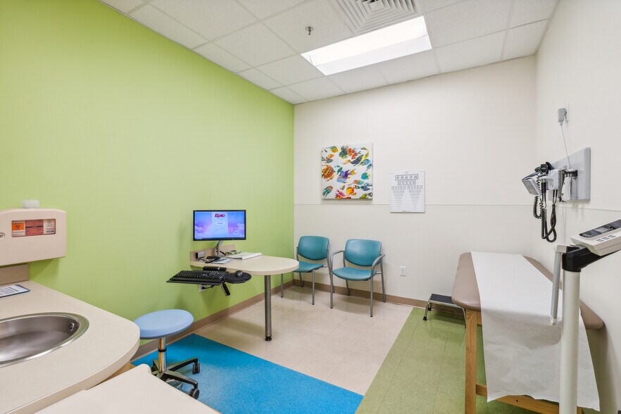 More Photos Of 1676 E Lancaster Ave, Paoli Freestanding For Sale