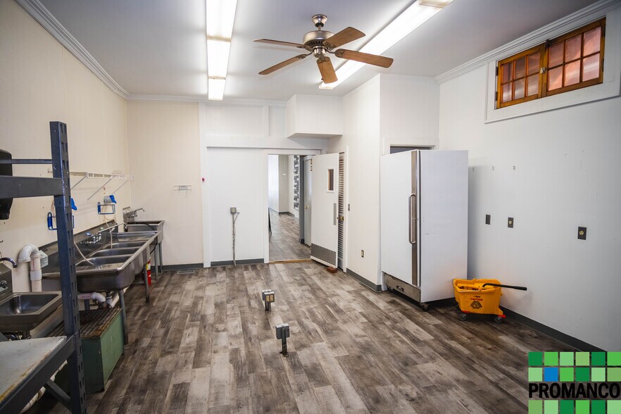 More Photos Of 114 Putnam St, Marietta Restaurant For Lease