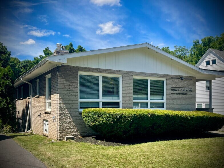 More Photos Of 183 Genesee St, Auburn Medical For Sale