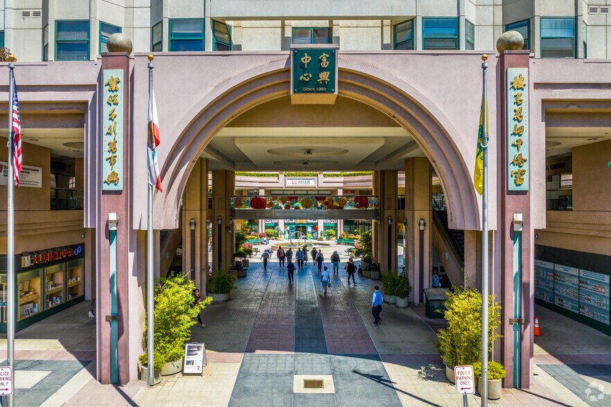 More Photos Of 388 9th St, Oakland Apartments For Sale