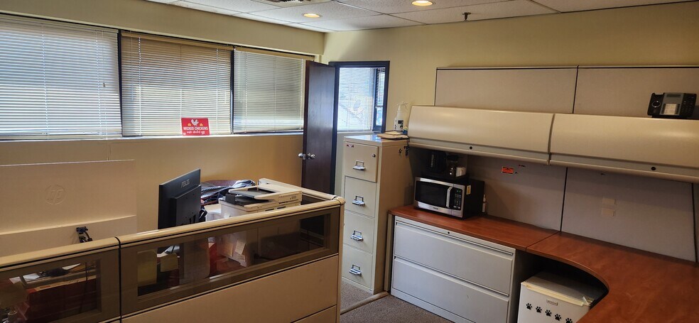 More Photos Of 197 W Central St, Natick Research And Development For Lease