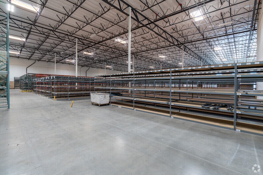 More Photos Of 1401 W Fairway Dr, Santa Maria Warehouse For Sale