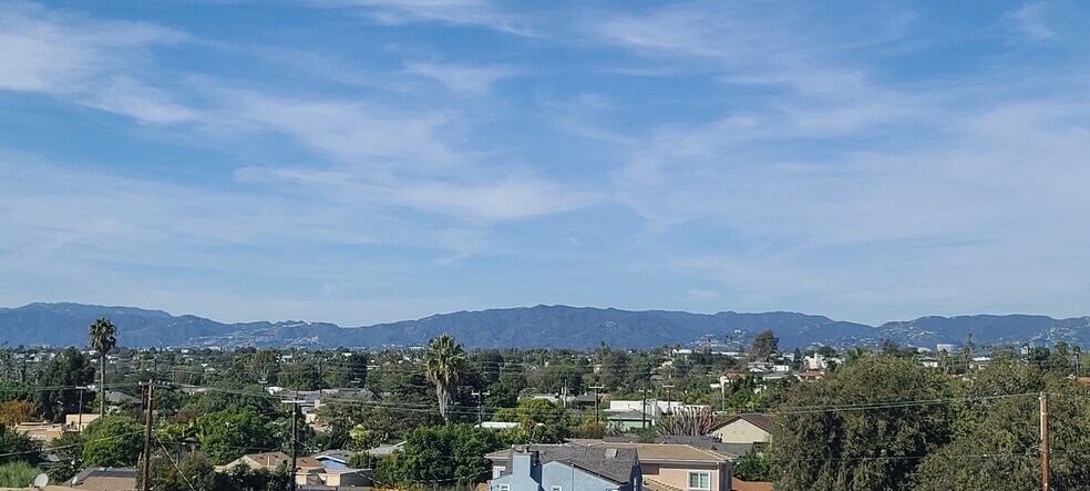 Primary Photo Of 12610 Venice Blvd, Los Angeles Apartments For Sale