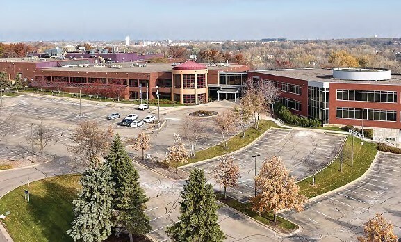 More Photos Of 10600 Bren Road W, Minnetonka Manufacturing For Sale