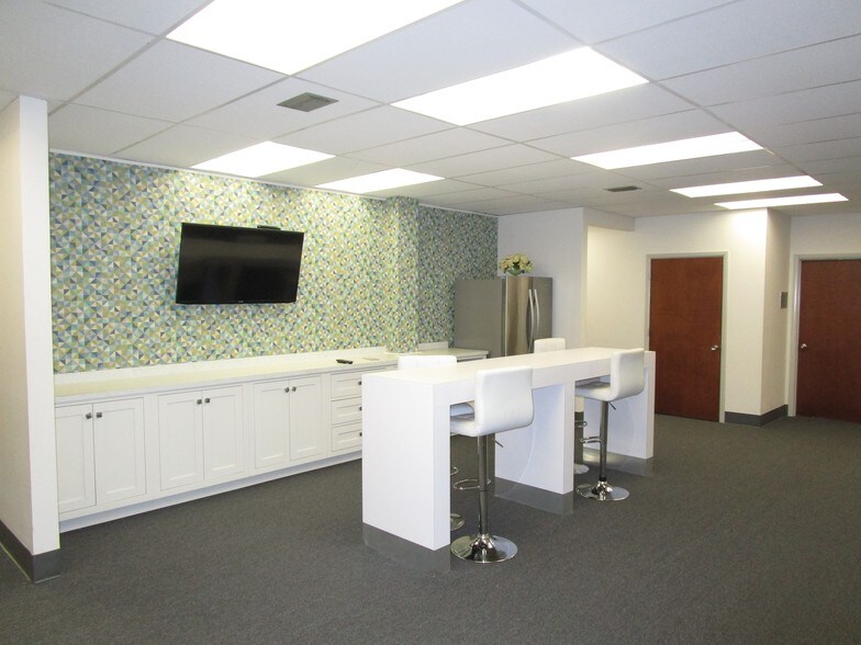 More Photos Of 85 bagby Dr, Birmingham Office For Lease