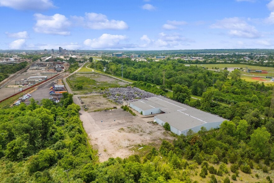 More Photos Of 724 N Irwin St, Dayton Warehouse For Sale