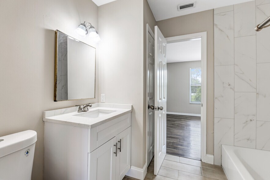 More Photos Of 6240 Rattlesnake Hammock Rd, Naples Apartments For Sale