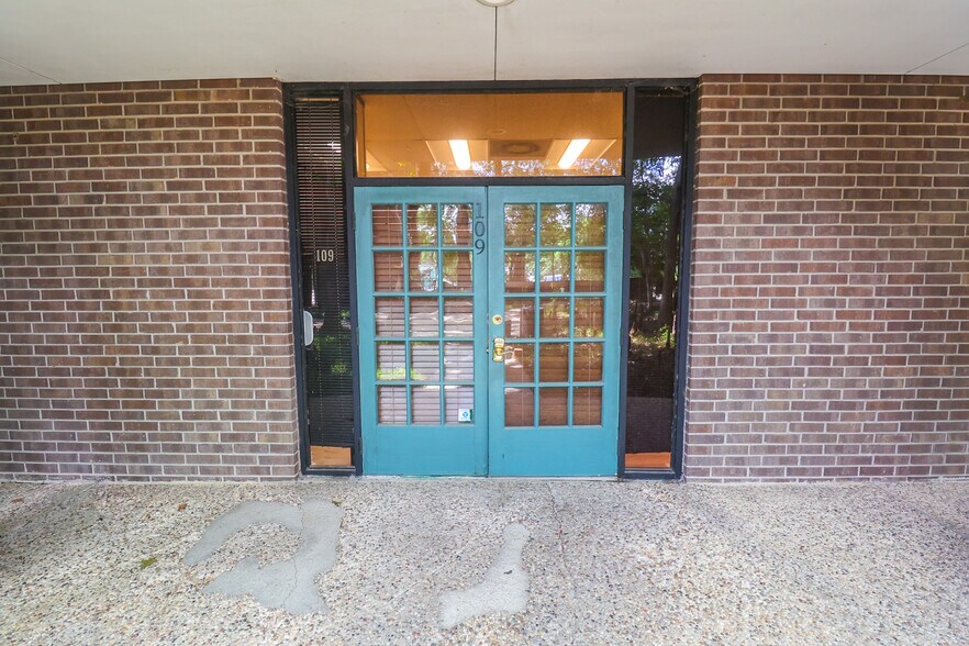 More Photos Of 13131 Champions Dr, Houston Medical For Lease