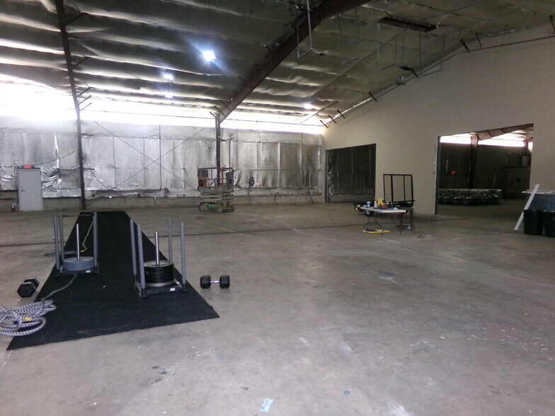 More Photos Of 4763 Drane Field Rd, Lakeland Warehouse For Lease