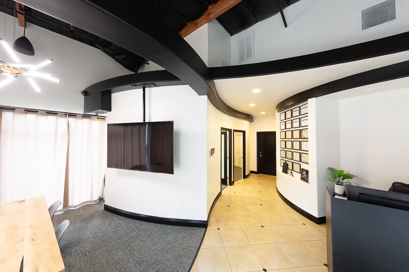 More Photos Of 1800 Empire Industrial Ct, Santa Rosa Flex For Sale