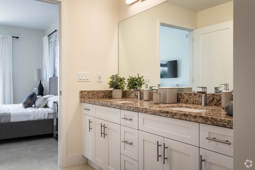 More Photos Of 1091 Galiano St, Coral Gables Apartments For Sale