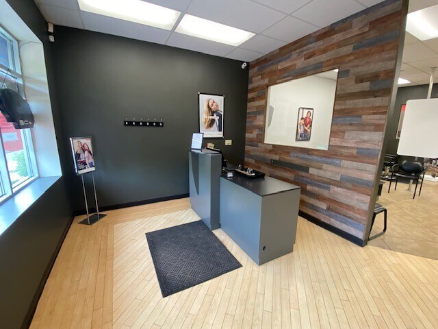 More Photos Of 11175 N Commerce Dr, Champlin Unknown For Lease