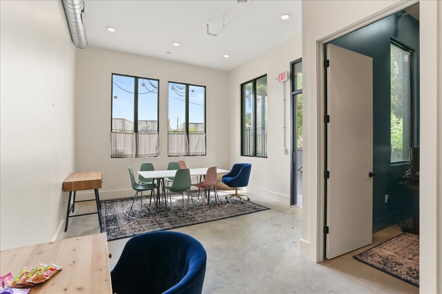 More Photos Of 825 Thalia St, New Orleans Storefront Retail Office For Sale