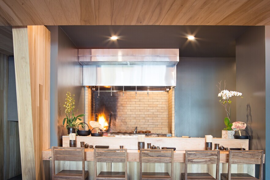 More Photos Of 821 Coombs St, Napa Restaurant For Lease