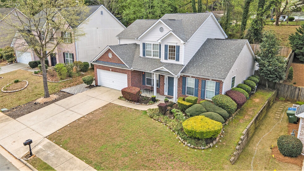 More Photos Of 2798 Glenlocke Cir NW, Atlanta Specialty For Sale