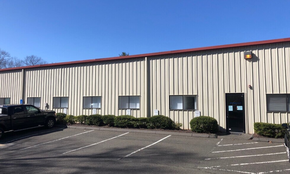 More Photos Of 353-359 Christian St, Oxford Manufacturing For Lease