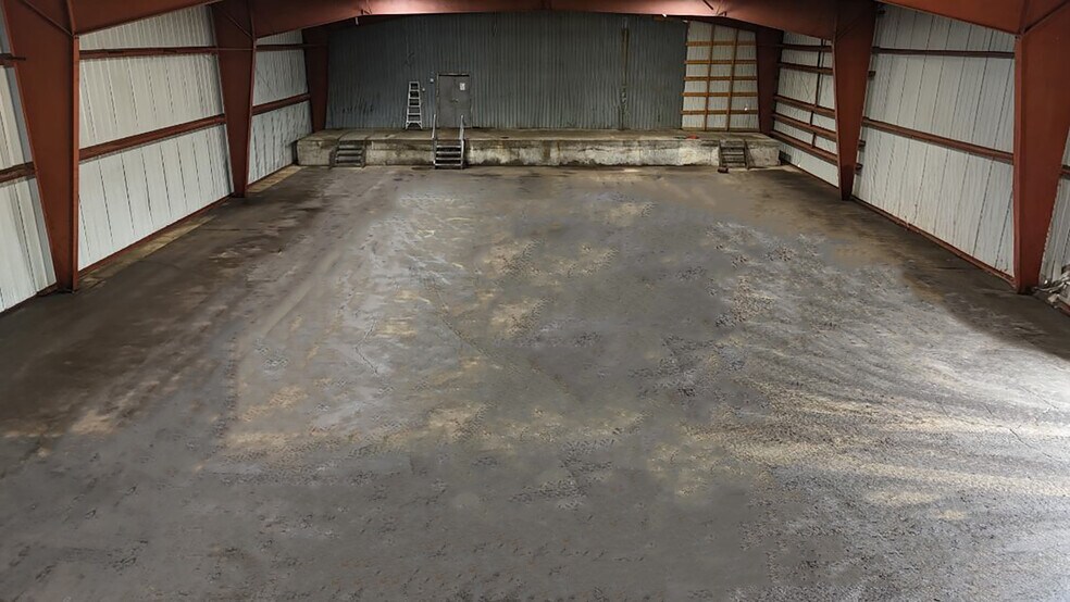 More Photos Of 2910 Quant Ave N, Stillwater Warehouse For Lease