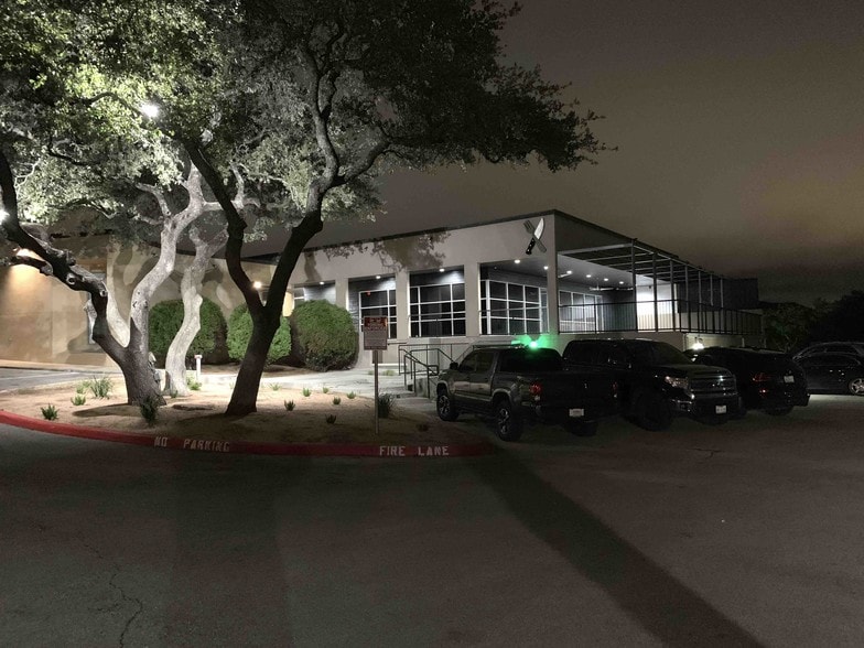 More Photos Of 20626 Stone Oak Pky, San Antonio Storefront Retail Office For Lease
