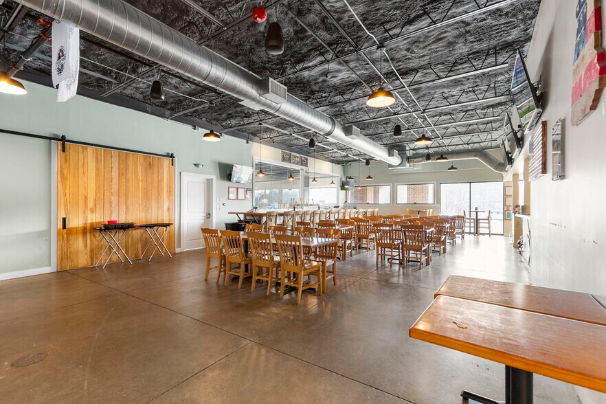 More Photos Of 8 Somersworth Plz, Somersworth Storefront For Sale