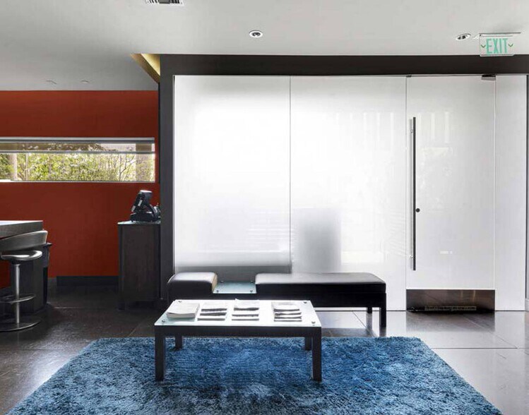 More Photos Of 120 S Reeves Dr, Beverly Hills Hotel For Sale