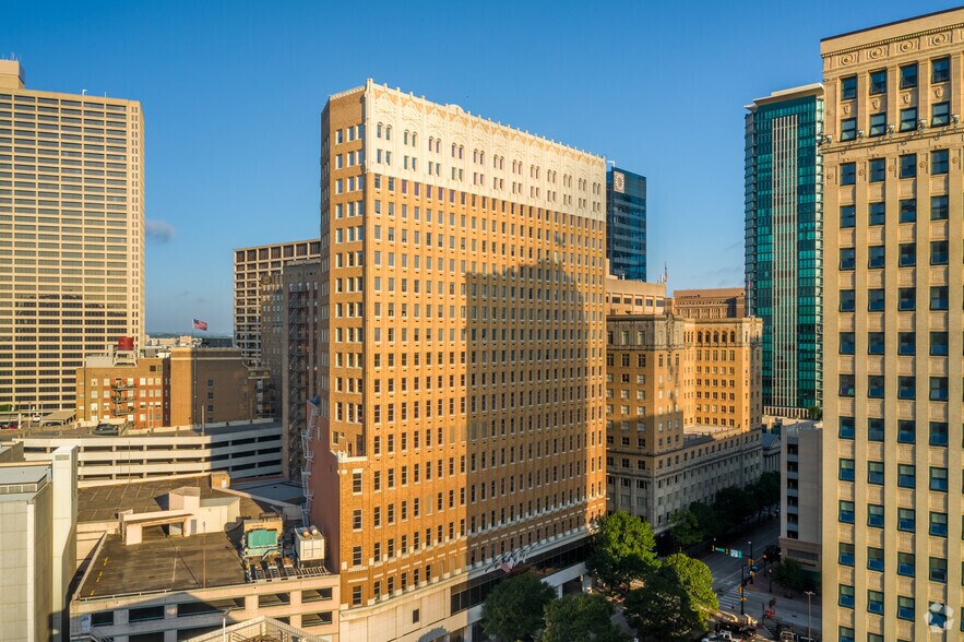 More Photos Of 307 W 7th St, Fort Worth Office For Lease