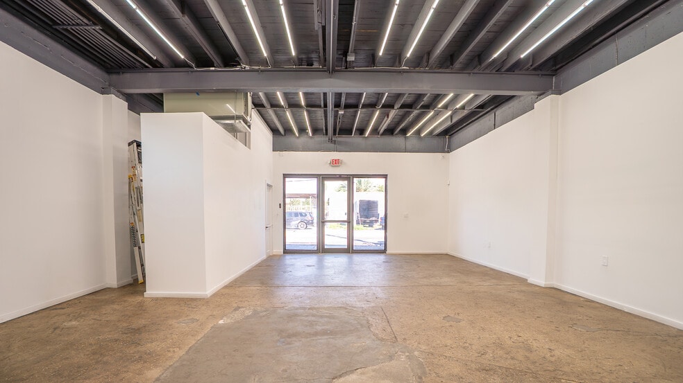 Primary Photo Of 230 NW 71st St, Miami Warehouse For Lease