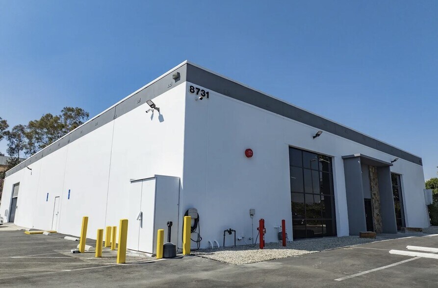 More Photos Of 8731 & 8741 Pioneer Blvd, Santa Fe Springs Warehouse For Lease