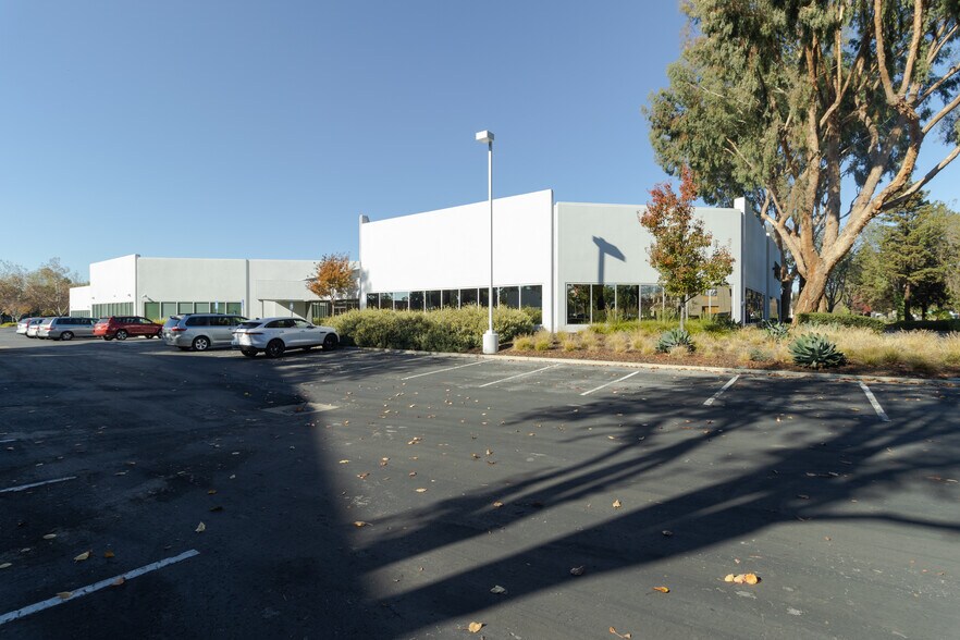 More Photos Of 2580-2584 Junction Ave, San Jose Research And Development For Lease