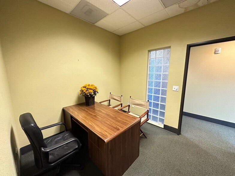 More Photos Of 1486 W 11th St, Tracy Medical For Lease