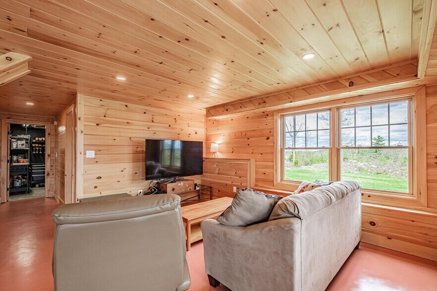 More Photos Of 232 Mountain Rd, West Bath Specialty For Sale