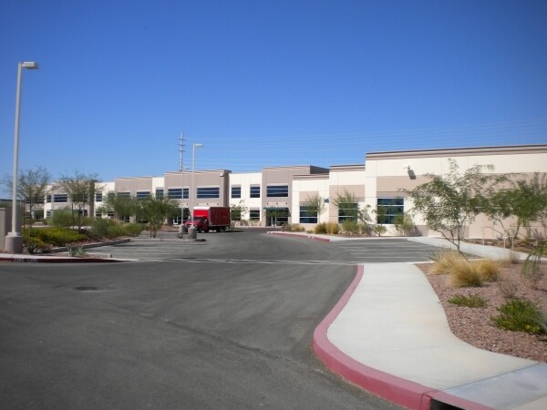More Photos Of 1860 Whitney Mesa Dr, Henderson Light Distribution For Lease