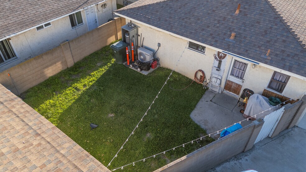 More Photos Of 8620-8624 Watson St, Cypress Apartments For Sale