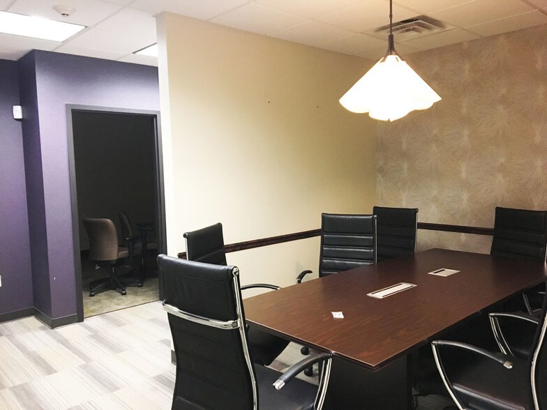 More Photos Of 3622-3636 Sheridan Dr, Amherst Unknown For Lease