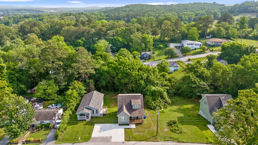 More Photos Of , Chattanooga Specialty For Sale