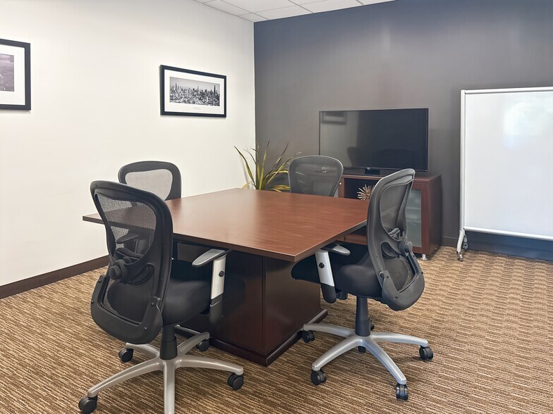 More Photos Of 170 Commerce Way, Portsmouth Coworking Space