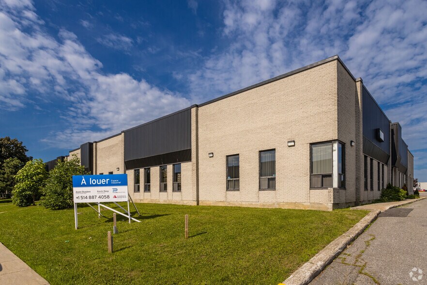 More Photos Of 679-701 Av Meloche, Dorval Warehouse For Lease