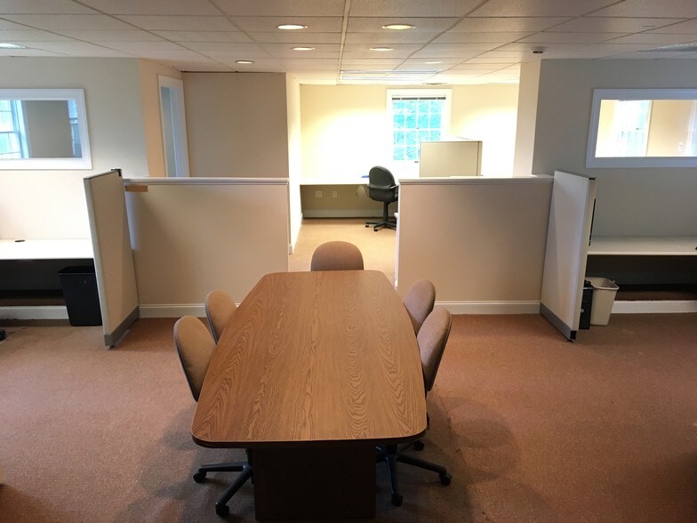 More Photos Of 240 Conestoga Rd, Wayne Office For Lease