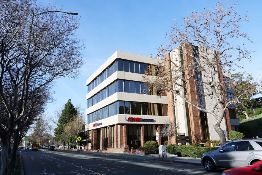 More Photos Of 800 S Broadway, Walnut Creek Office For Lease