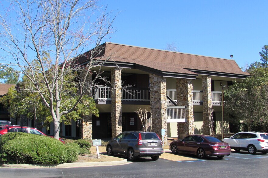 More Photos Of 200 Cahaba Park Cir, Birmingham Unknown For Lease