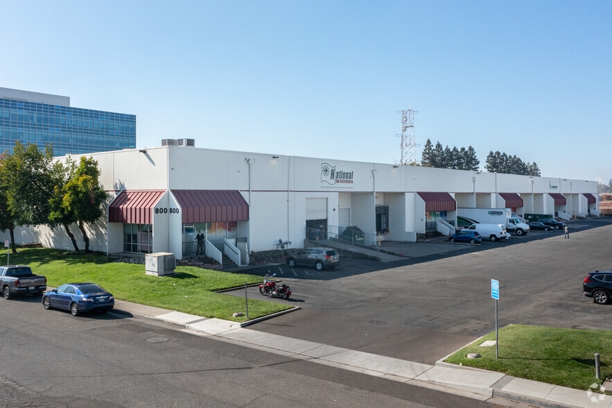 Primary Photo Of 800 N 10th St, Sacramento Unknown For Lease