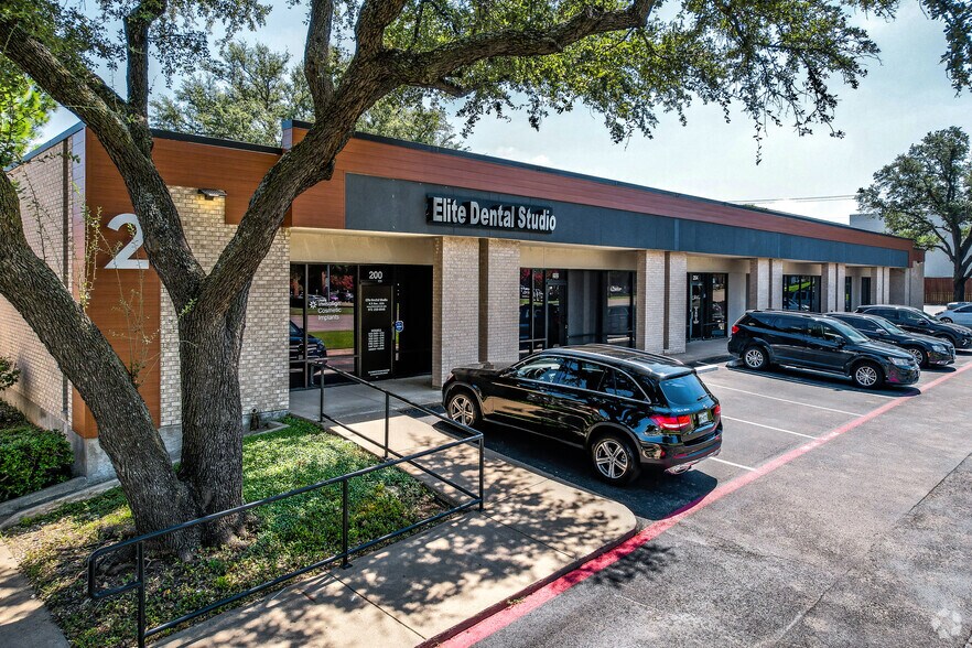 More Photos Of 13500 Midway Rd, Farmers Branch Unknown For Lease