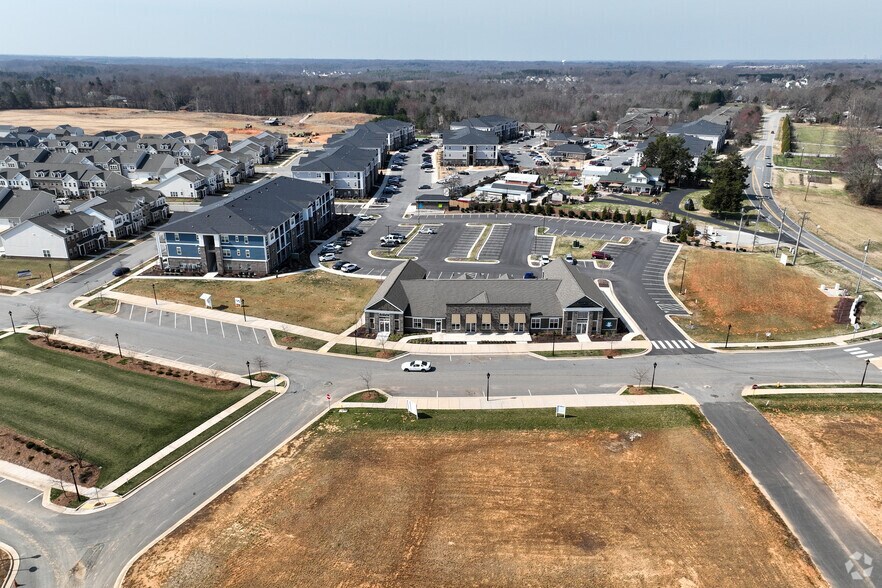 More Photos Of 1725 Welden Village Ave, Kernersville Unknown For Lease
