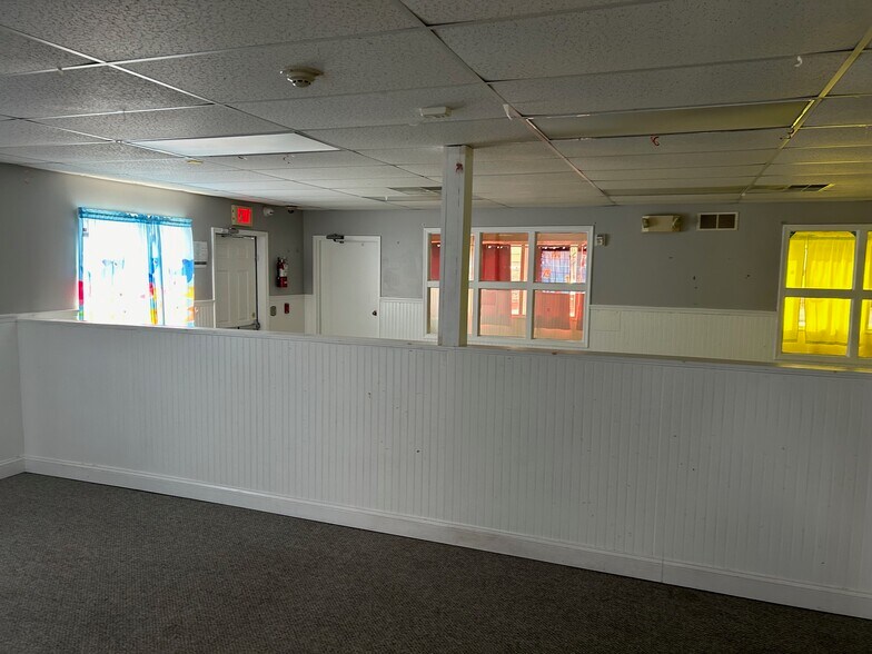 More Photos Of 204 Georges Aly, Smyrna Daycare Center For Lease