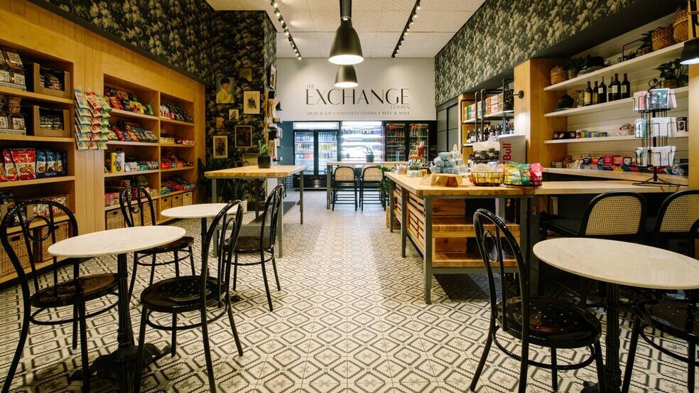 More Photos Of 101 N Tryon St, Charlotte Office For Sale