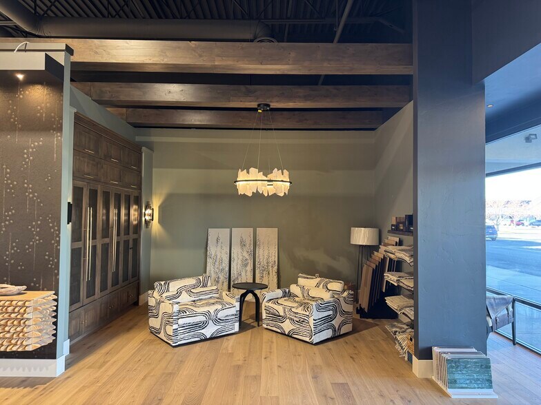 More Photos Of 5801-5821 Mcwhinney Blvd, Loveland Storefront For Lease