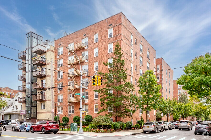 Primary Photo Of 1717 E 18th St, Brooklyn Apartments For Sale